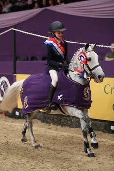 Third time lucky for Tabitha Kyle in the Hilton Garden Inn 128cm Championship Third time lucky for Tabitha Kyle in the Hilton Garden Inn 128cm Championship
